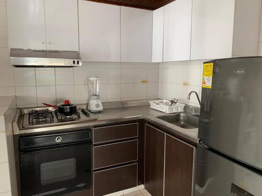 Apartamento En El Laguito - Cartagena Cerca Al Mar Exterior foto